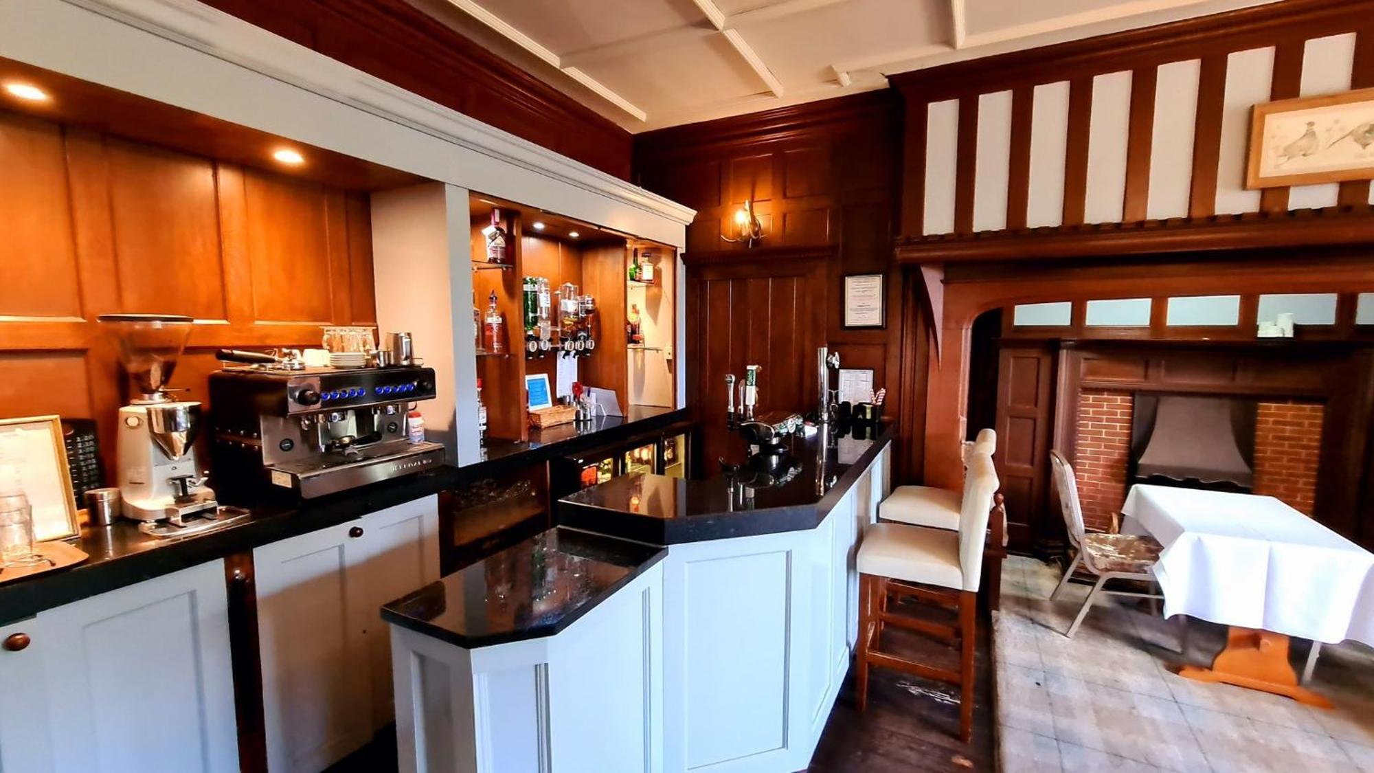 Farnham House Hotel Kültér fotó