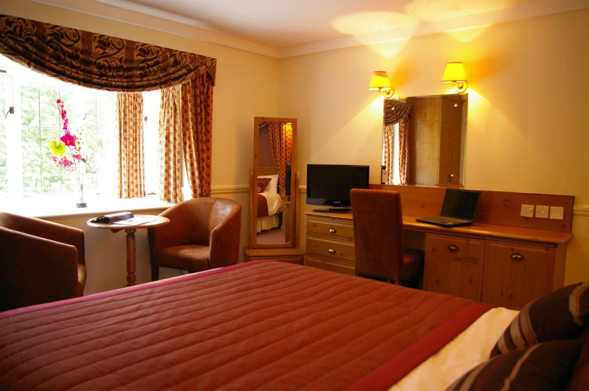 Farnham House Hotel Kültér fotó