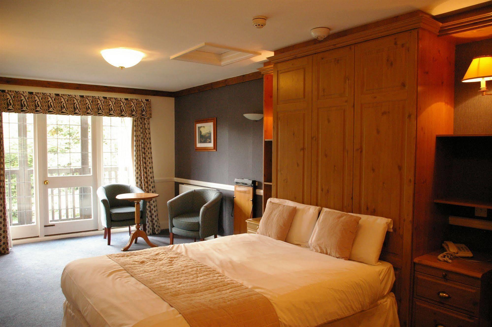 Farnham House Hotel Kültér fotó